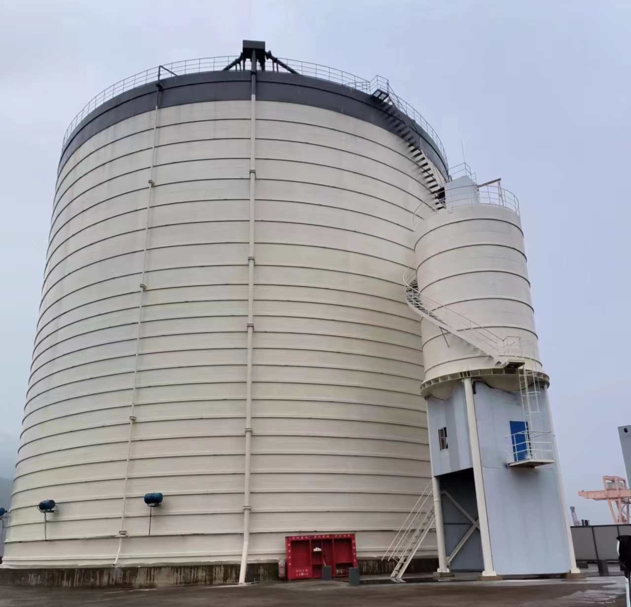 陈仓10万吨水泥钢板库